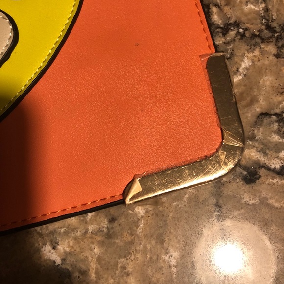 NWOT! Torrid Lemon crossbody - Picture 2 of 3
